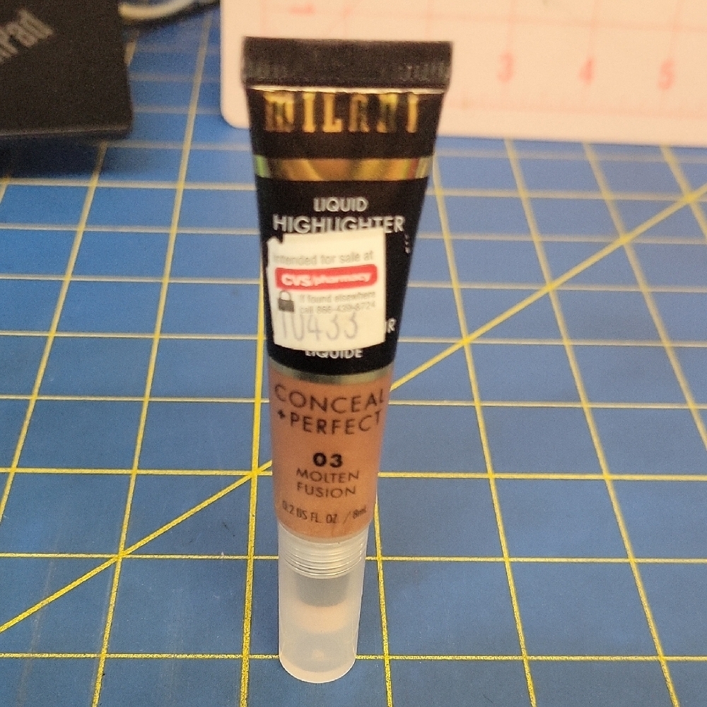Milani Conceal + Perfect Liquid Highlighter 03 Molten Fusion 8ml New Sealed Tube